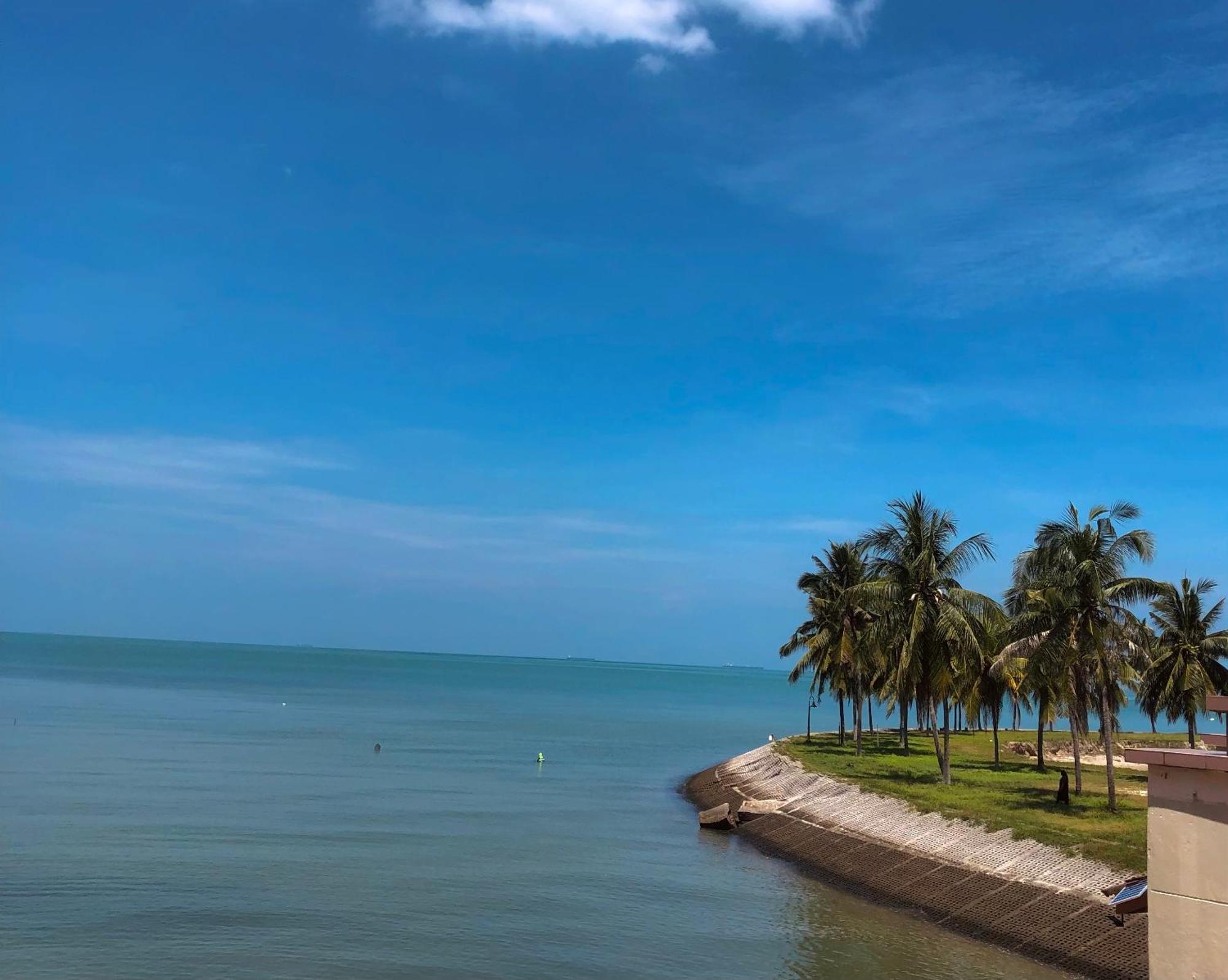 Pd Infront Seaview